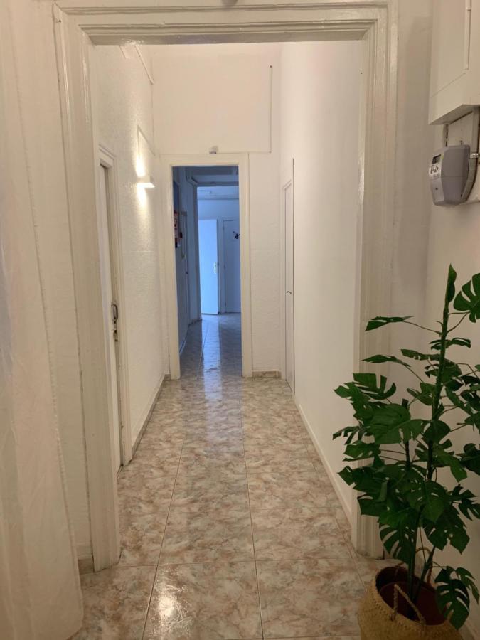Guest house Youth - And Basic Drassanes Barcelona
